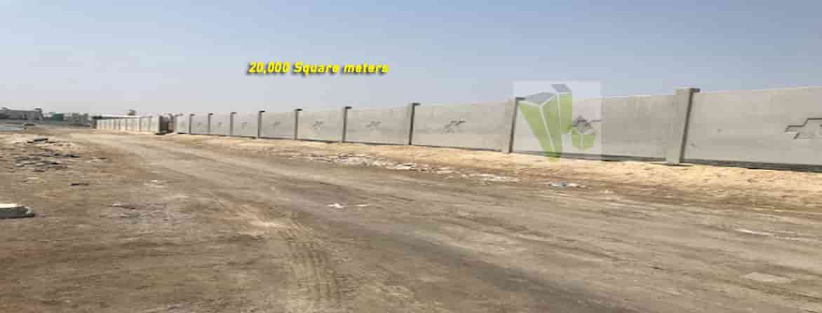 plot with boundary wall