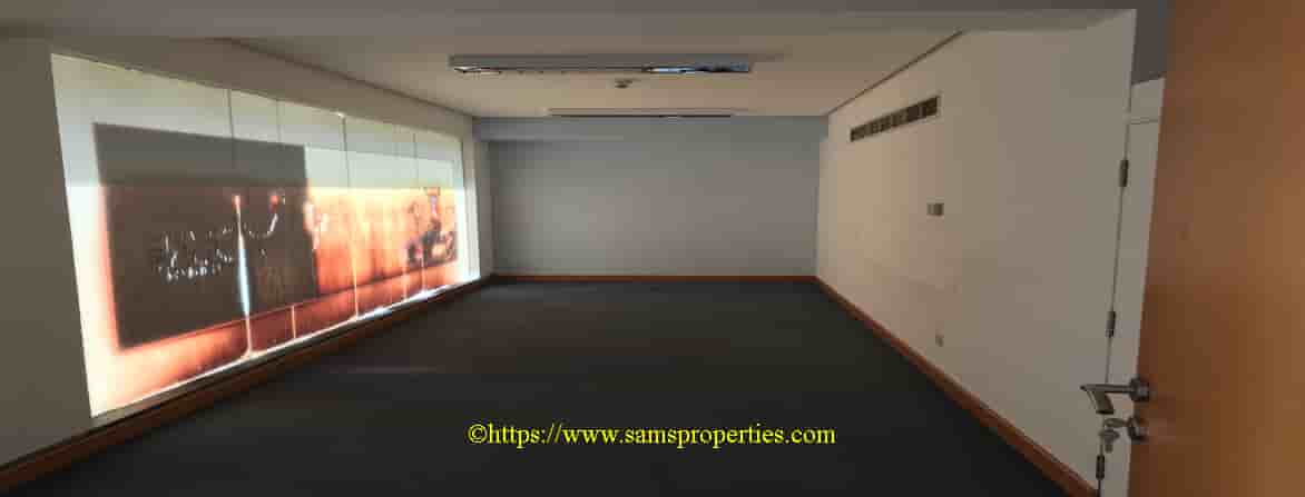 | office rent umm al Hassam